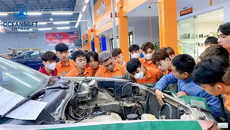 Công Nghệ Ô Tô Và Kỹ Thuật Ô Tô Khác Nhau Như Thế Nào? 3 Công Nghệ Ô Tô: Ứng Dụng Thực Tiễn và Đổi Mới